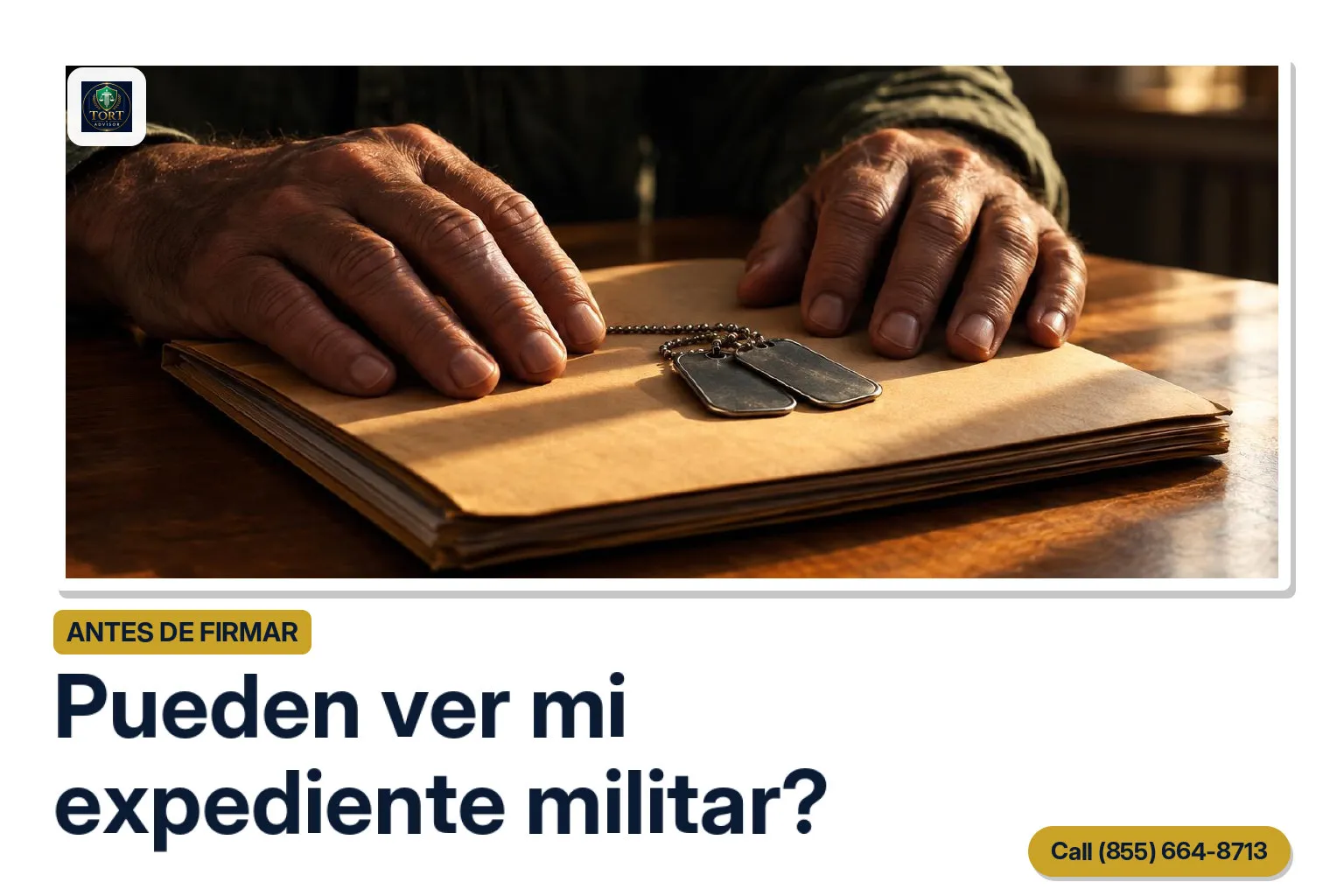 Privacidad de registros militares: ¿Pueden ver mi expediente militar? Manos de un veterano sobre una carpeta cerrada con placas militares, una escena sobre la privacidad de registros militares